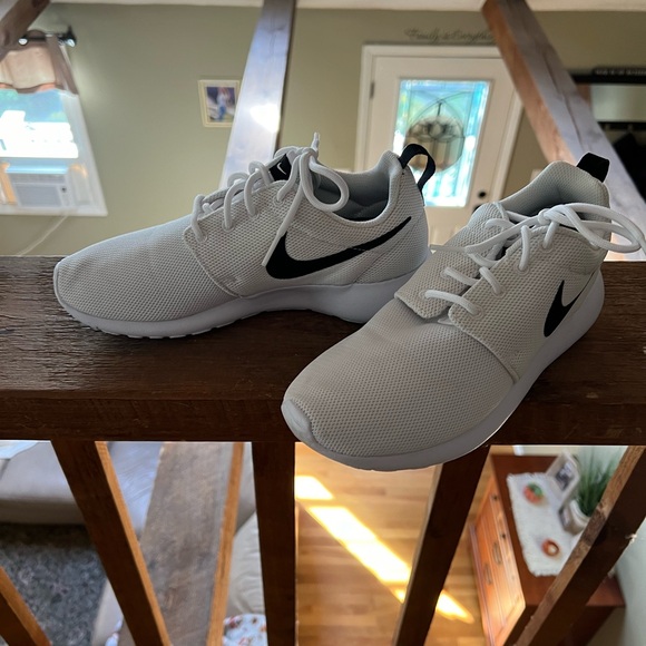 Nike Roshe One - Picture 3 of 5